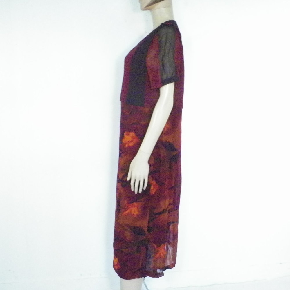 Voir photo 3 de Robe Bordeaux SOLOLA Taille Estimée S. Robe Bordeaux SOLOLA Taille Estimée S. Bon état - Vue 3 -